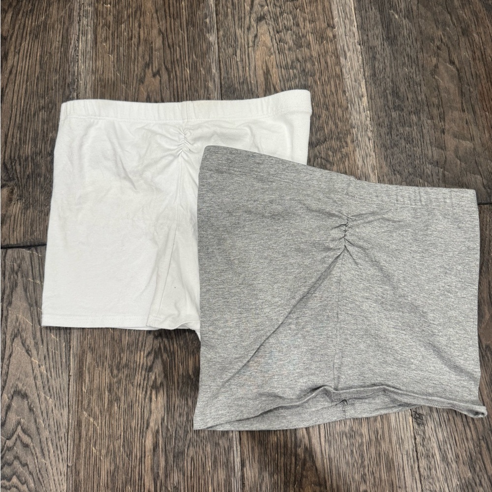 white and gray tube tops